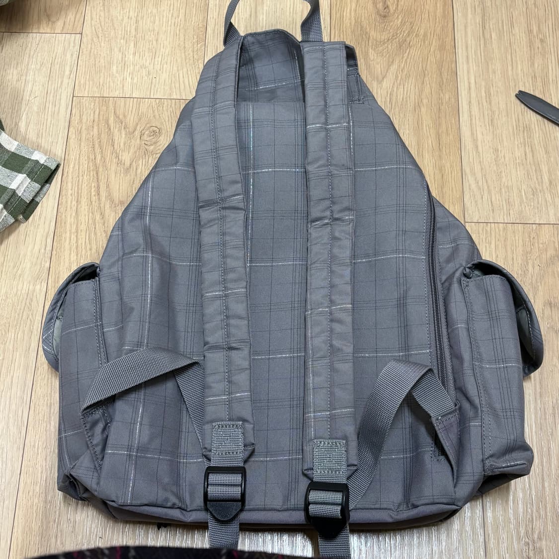 이스트보이 그레이 체크 백팩 배낭 복조리 스트링 가방 일본 모리걸 빈티지 상품이미지3