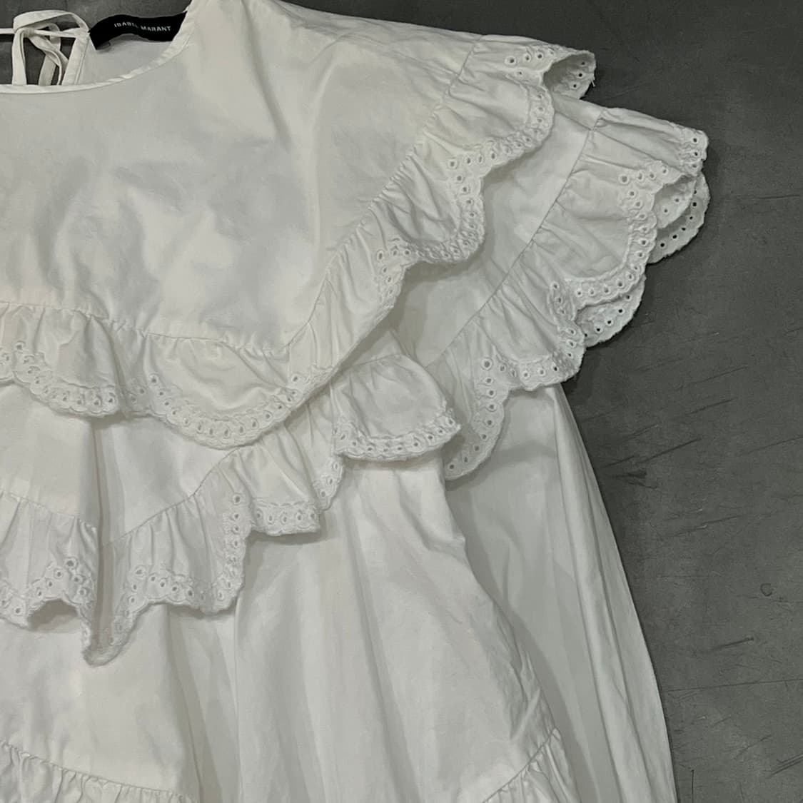  이자벨마랑 펀칭 러플 블라우스 y14636 상품이미지4