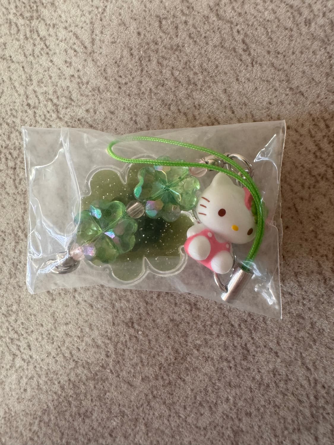 산리오 헤이세이 클로버 스트랩 키티 상품이미지1