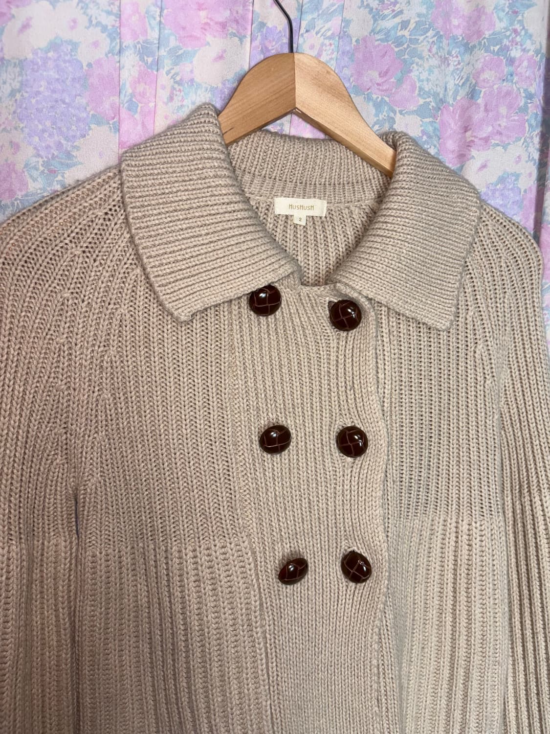 베이지 우드단추 니트 가디건 상품이미지6