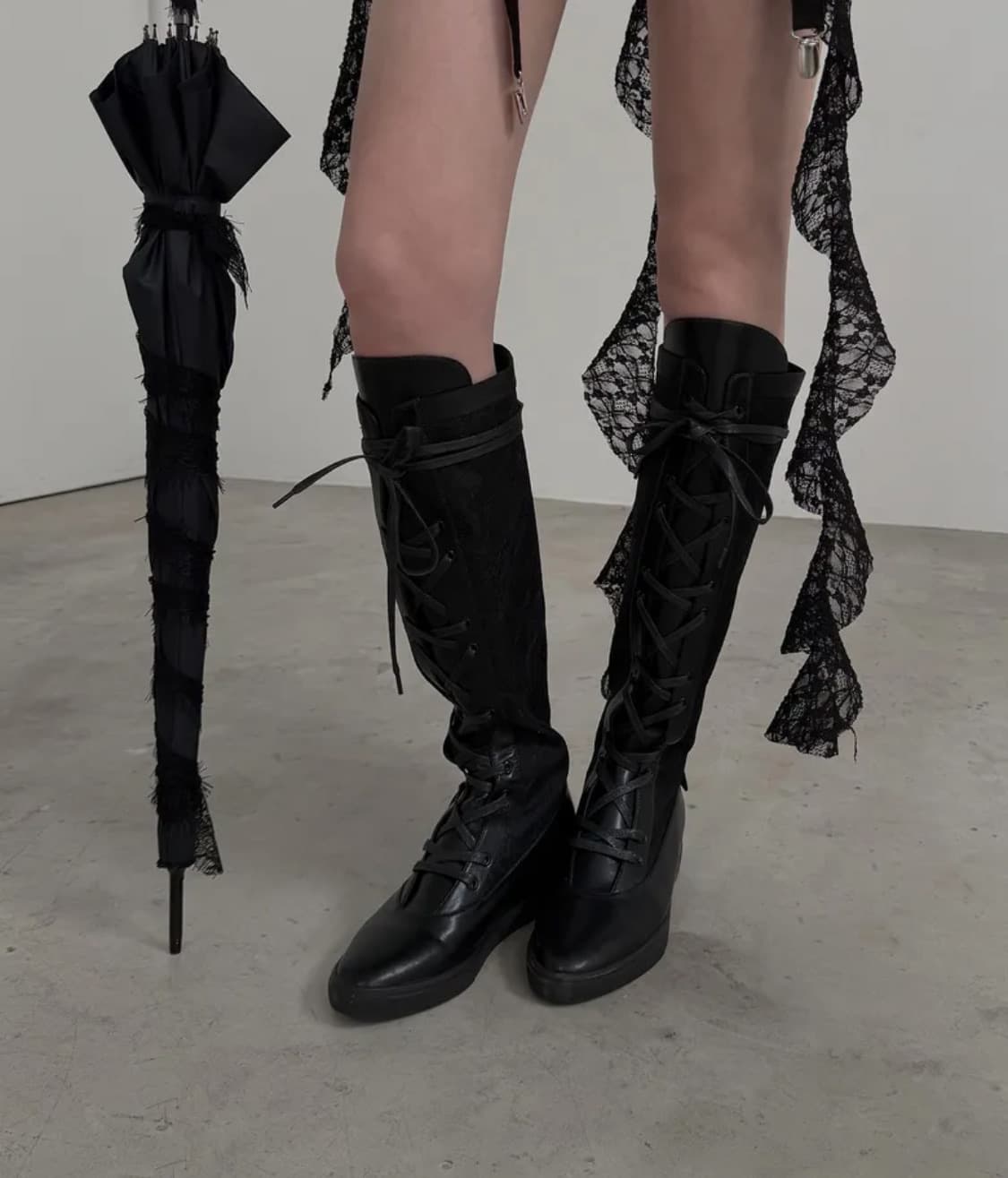 IHCNIK [X ODOR] Lace Ribbon Rain Boots 상품이미지1
