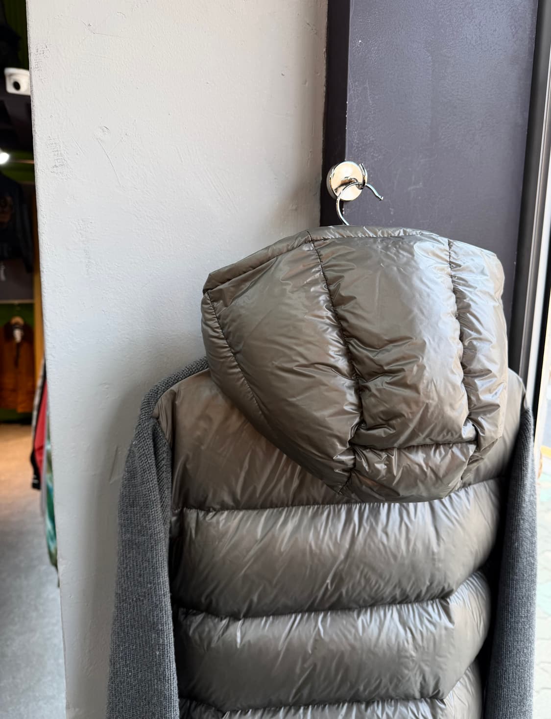 105/ 몽클레어 하이브리드 구스다운 니트 패딩 상품이미지7