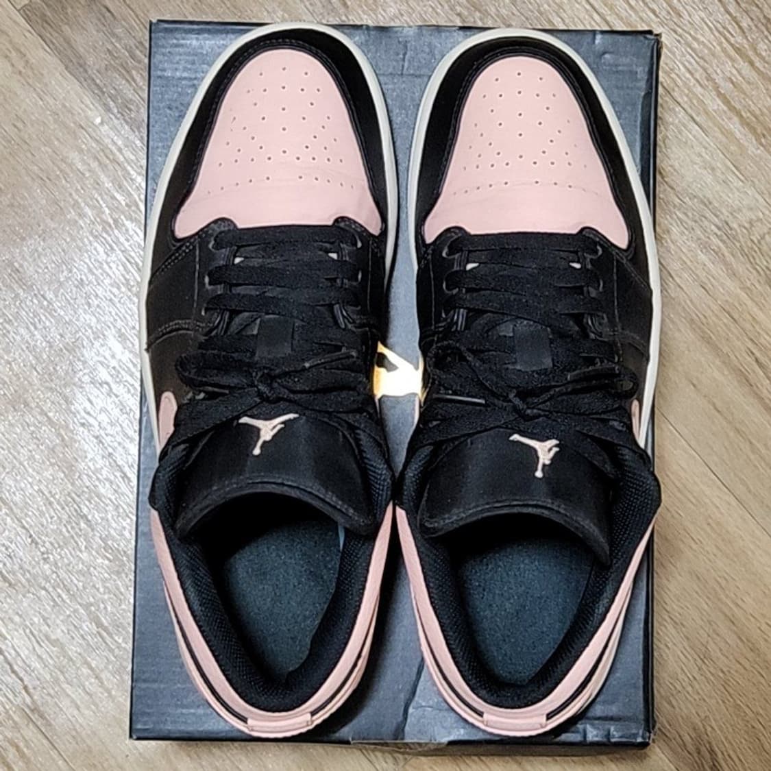 나이키 285 조던1 로우 크림슨틴트 상품이미지5