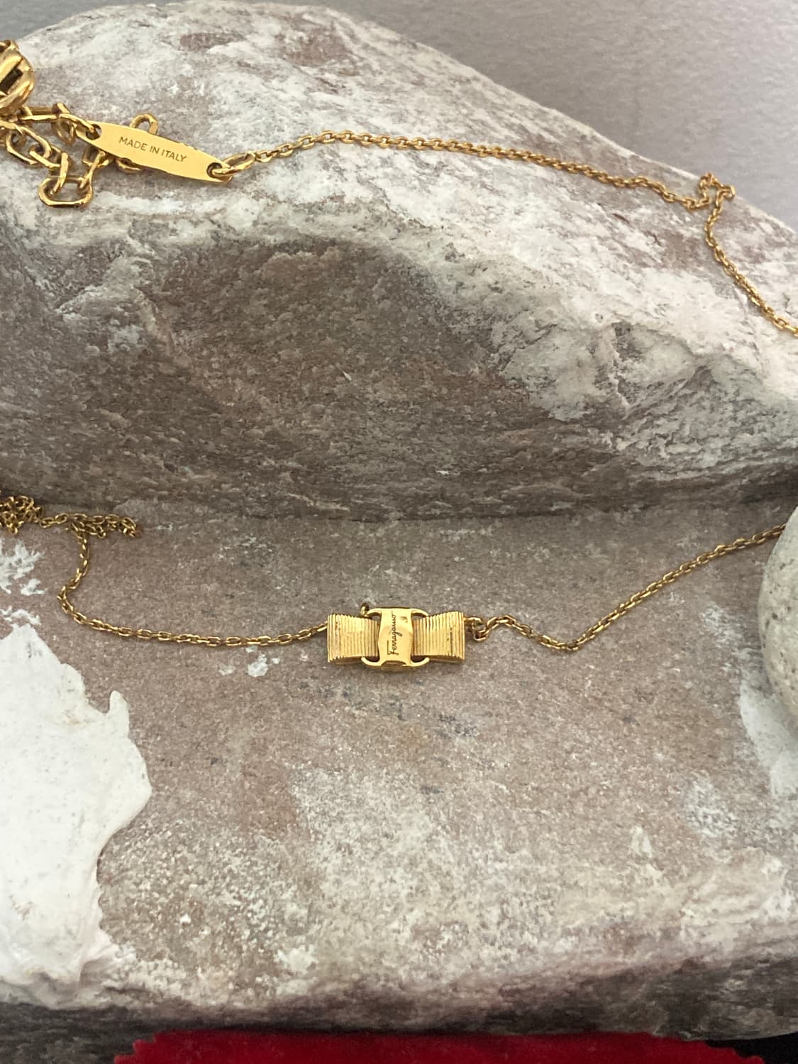 페라가모 바라 펜던트 네크리스 상품이미지3