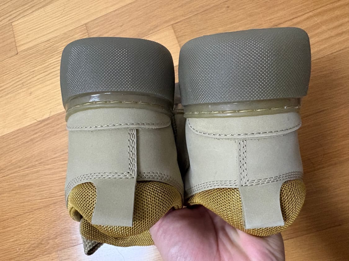 [새상품, 240]버버리 누벅 트렉 부츠 상품이미지5