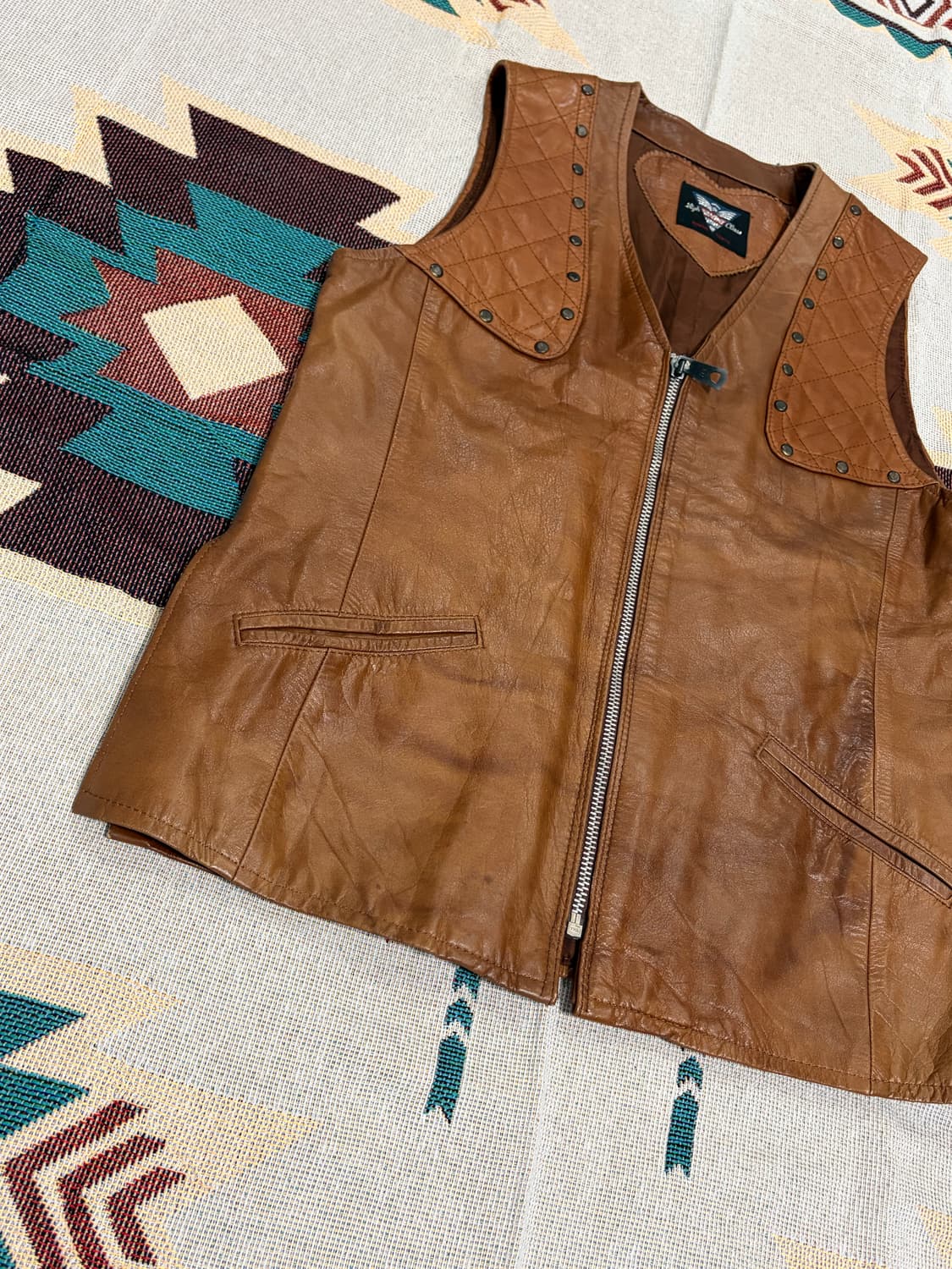 코미네 웨스턴 스터드 레더 베스트 / western stud vest 상품이미지6