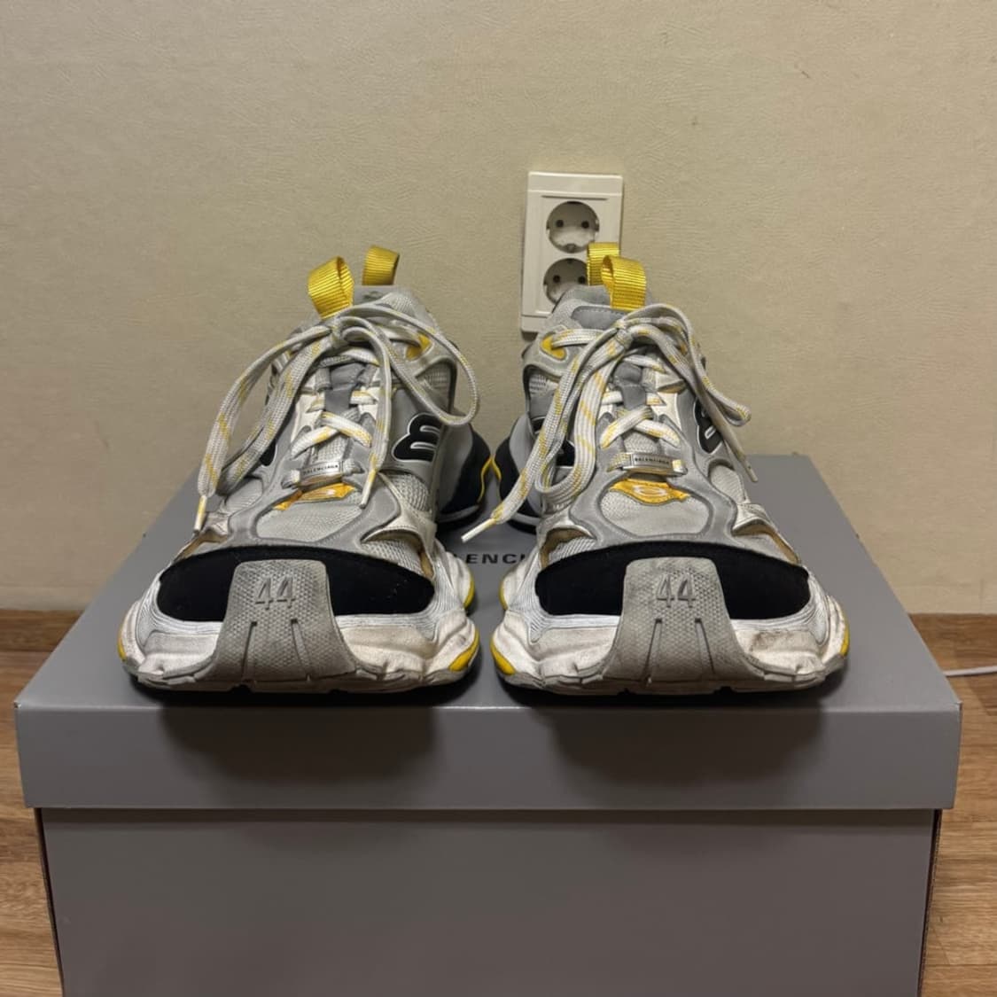 (44) 발렌시아가 카고 스니커즈 그레이 블랙 옐로우 상품이미지4