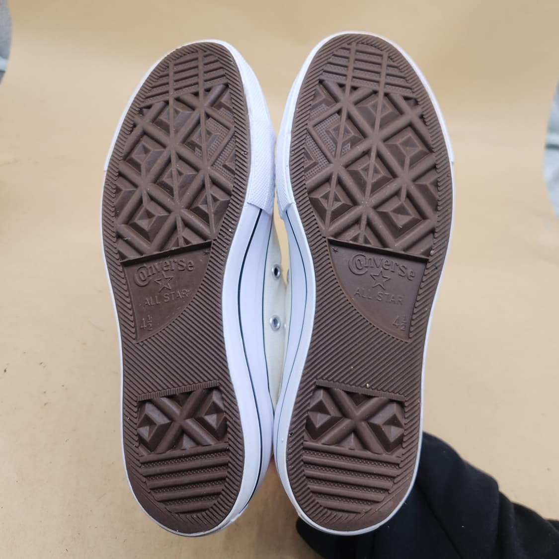 컨버스 척테일러 리프트 여성하이탑235 상품이미지3