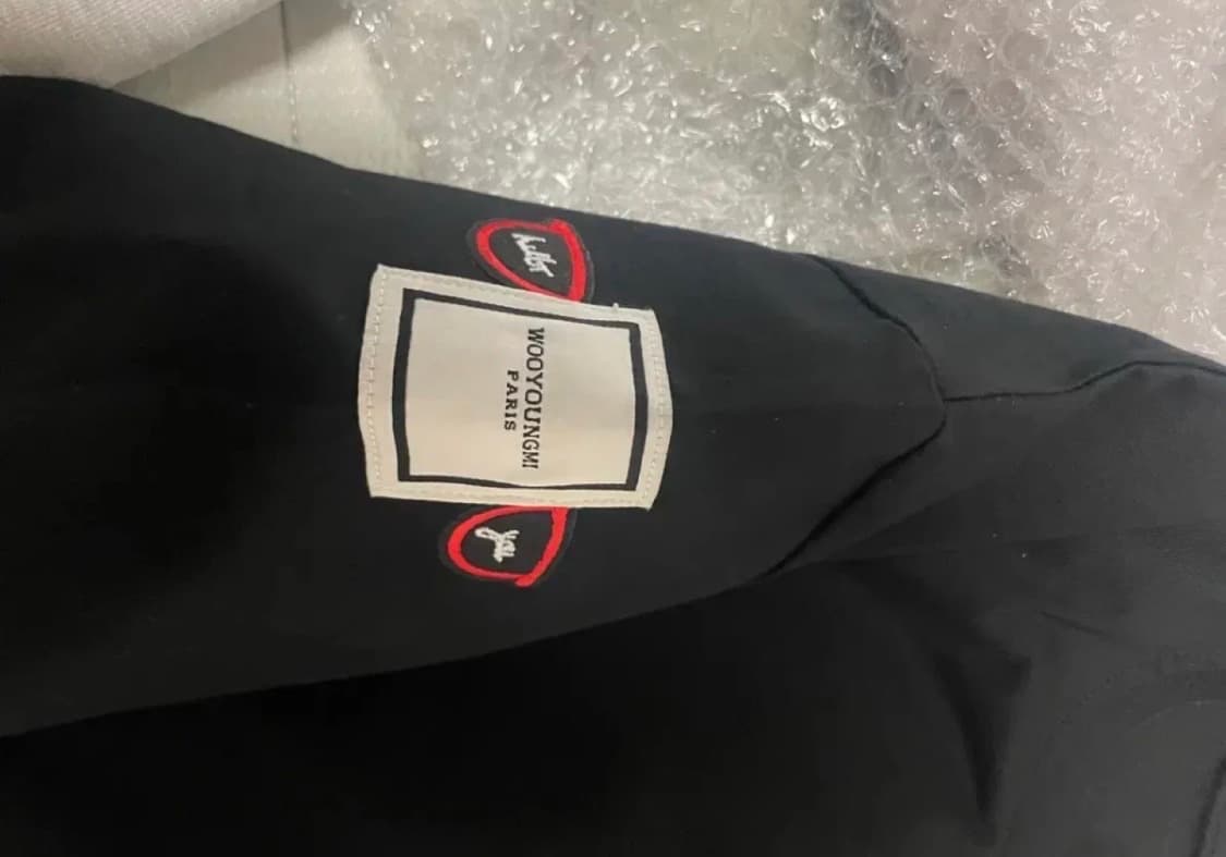 !! 우영미 볼케이노 백로고 반팔 티셔츠 판매합니다 !! 상품이미지3