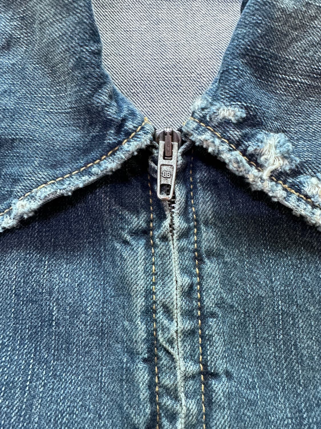 발렌시아가 데님 집업 자켓 25SUMMER 상품이미지2