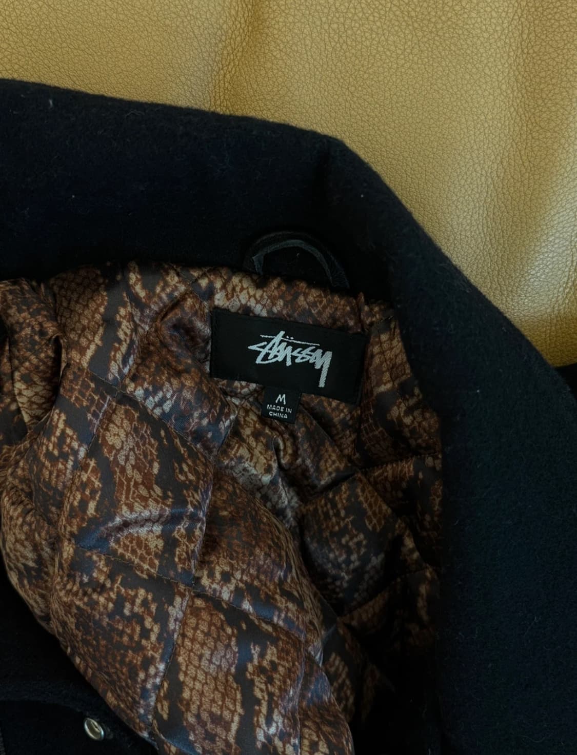 스투시 바시티 자켓 상품이미지3