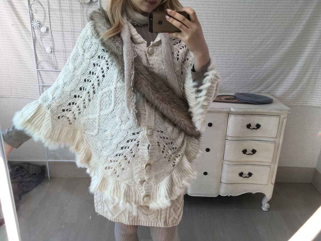 INGNI 아이보리 니트 후드 케이프 상품이미지2