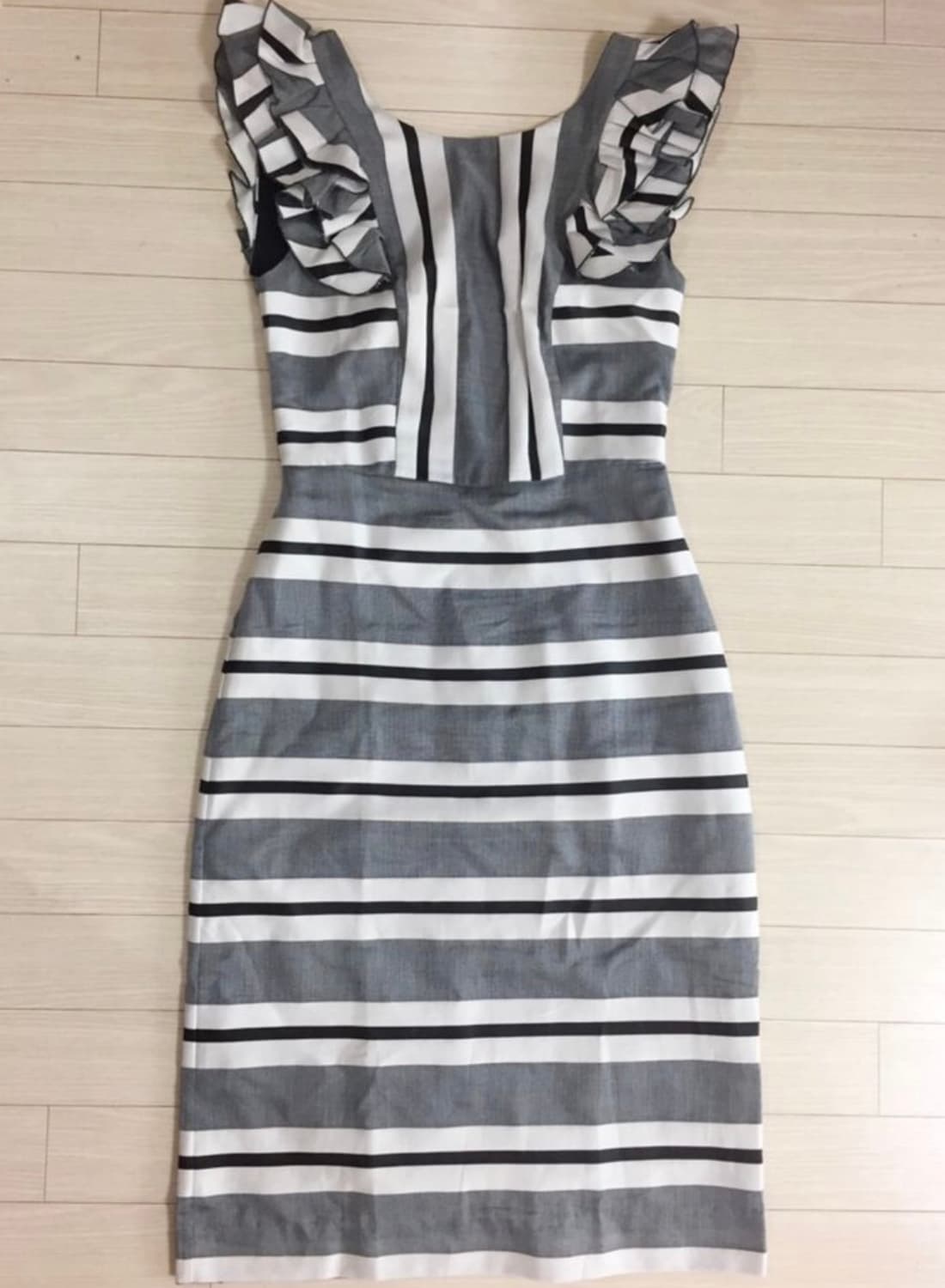 44반 마른55 새상품 정품 폴스미스 러플 정장 원피스 띠어리 타임 마인 상품이미지3