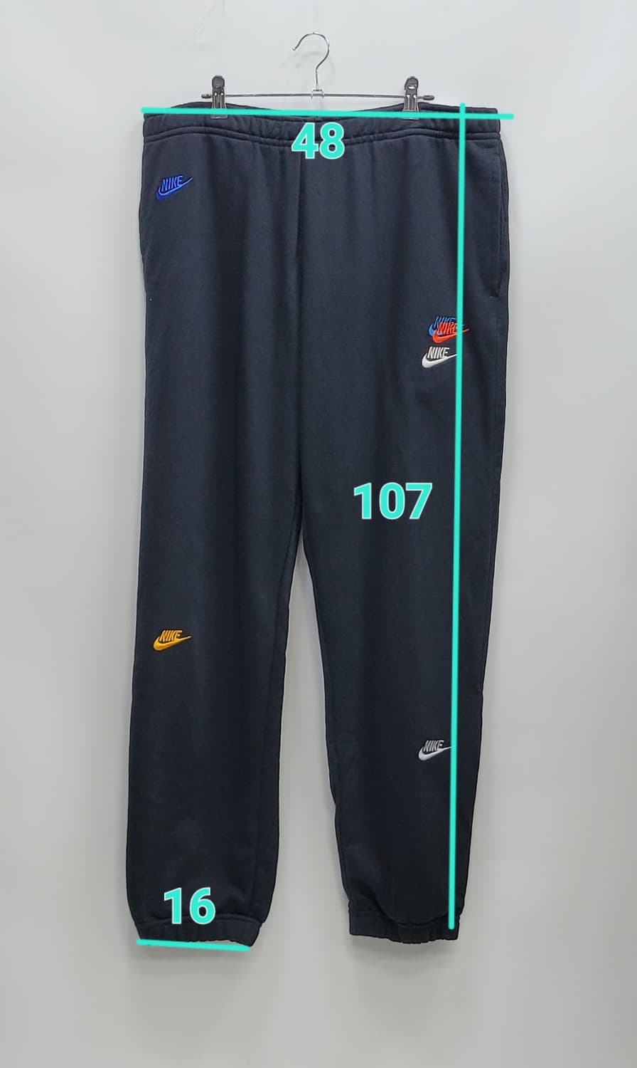 (새상품)NIKE 나이키 에센셜  멀티 스우시 조거 팬츠 / 남XXL

 상품이미지9