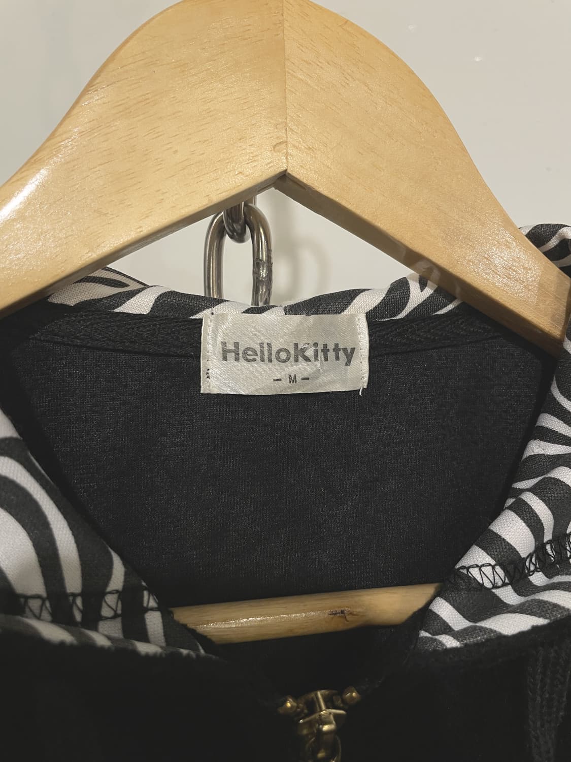 hello kitty 헬로키티 벨벳 골드 갸루키티 지브라 패턴 후드 집업 상품이미지7