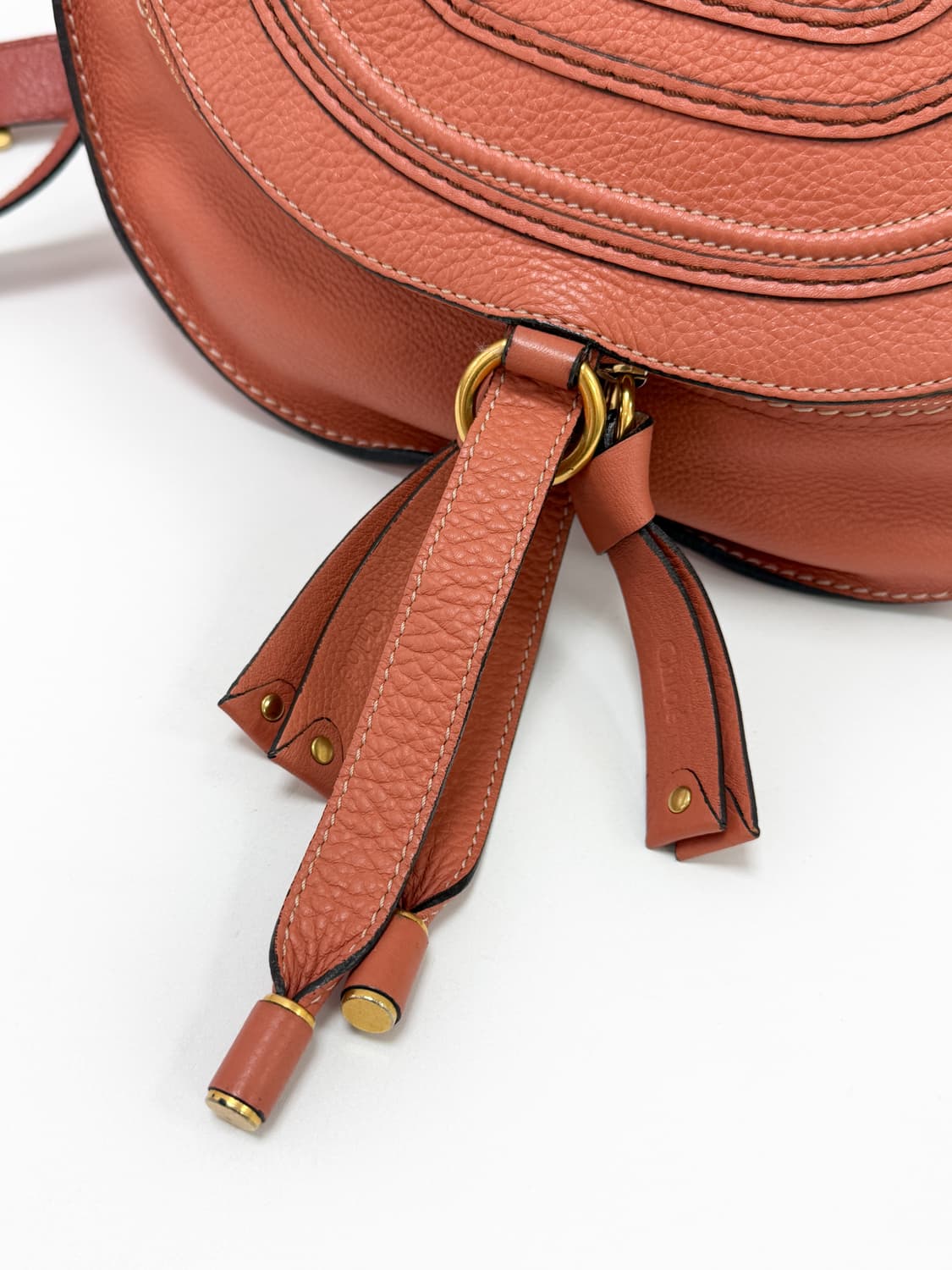 끌로에 마르씨 미디움 새들 크로스백 상품이미지5