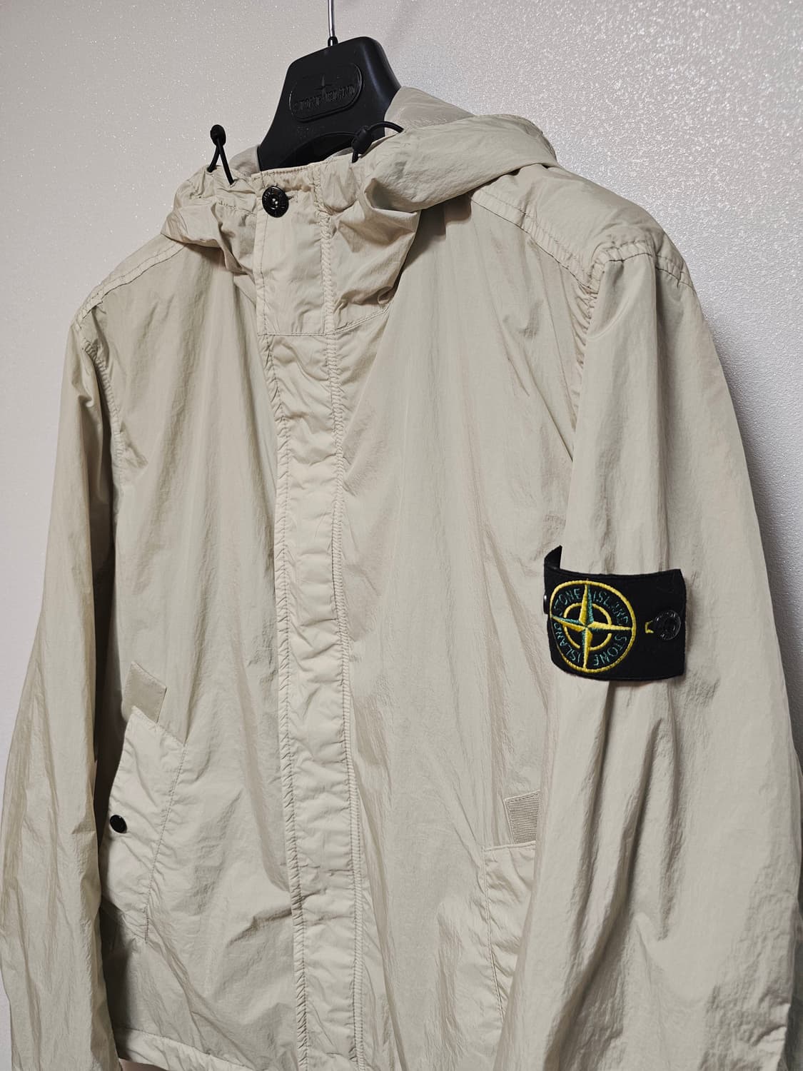 스톤 아일랜드 크링클랩스 R-NY 윈드 레지스턴트 안티 드롭 후드 자켓 상품이미지4