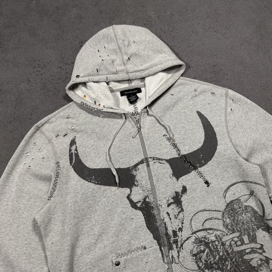 켈빈 클라인 y2k 디스트레드 그런지 후드집업 상품이미지2