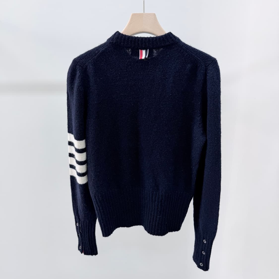 [미사용/1] 톰브라운 사선완장 셰틀랜드 울 니트 네이비 상품이미지5