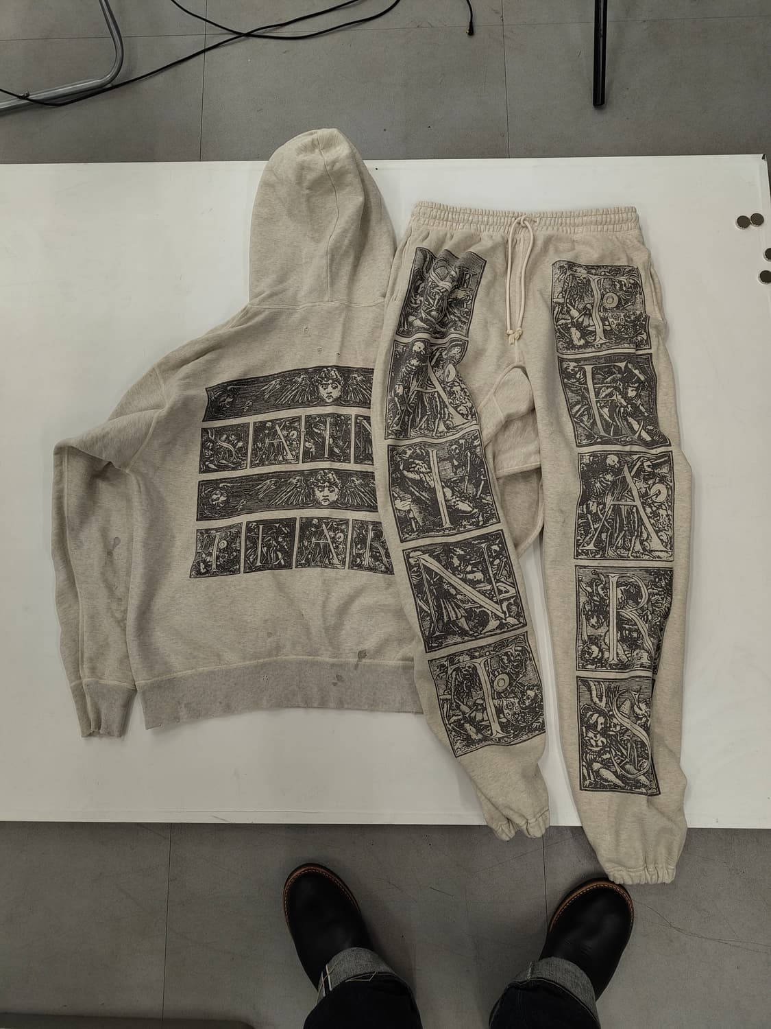 세인트미카엘 x 데님티어스 뮤랄 셋업 상품이미지1