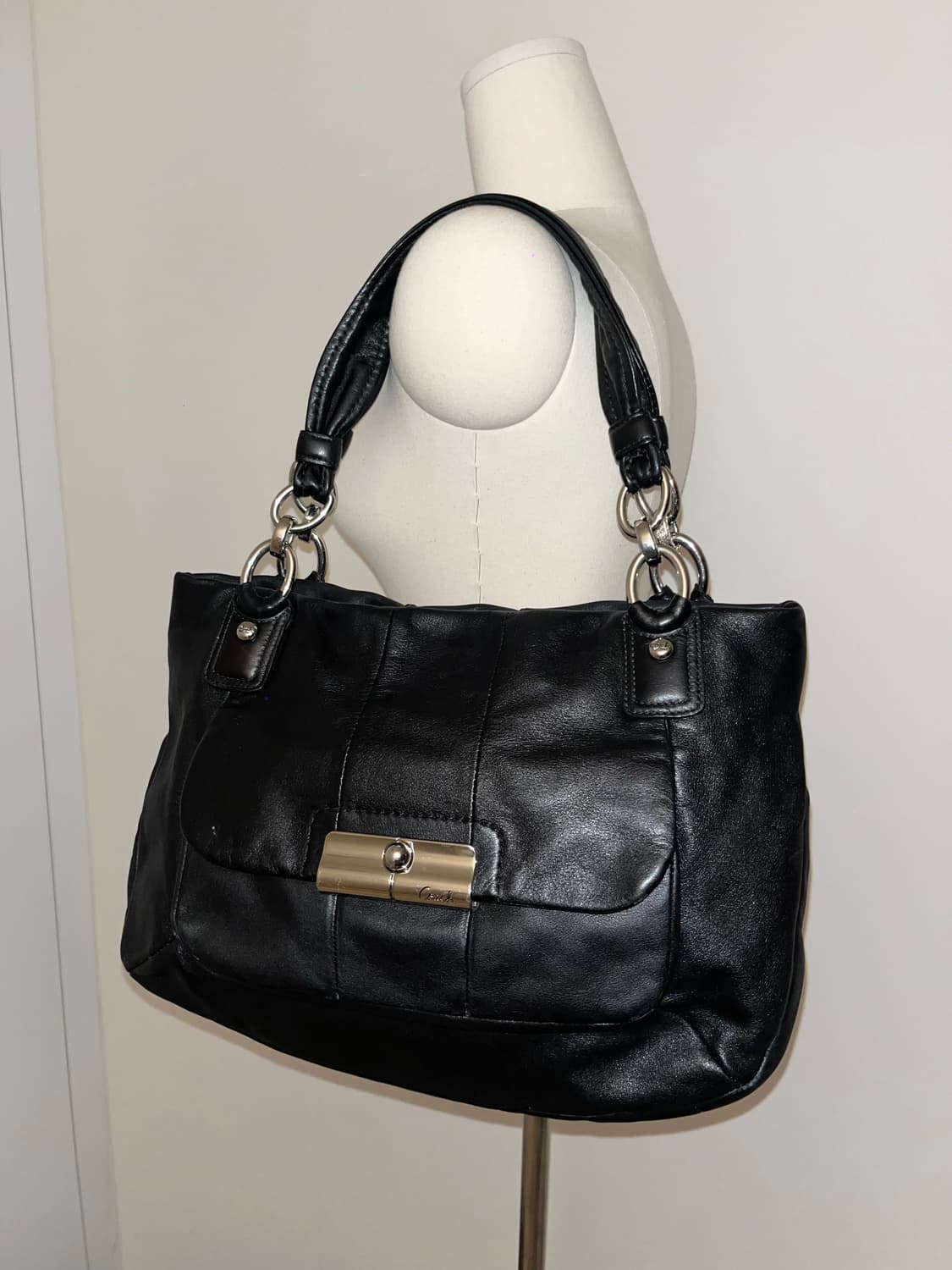 Coach allblack shoulder bag 상품이미지2