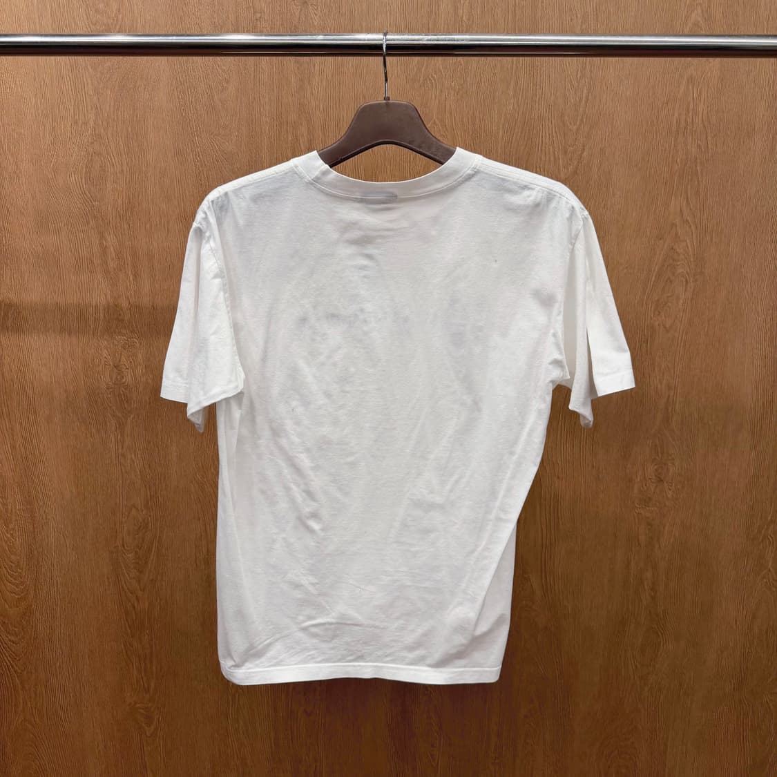 입생로랑 반팔 티셔츠 로고 프린팅 라운드넥 무지 디테일 레귤러핏 화이트 상품이미지3