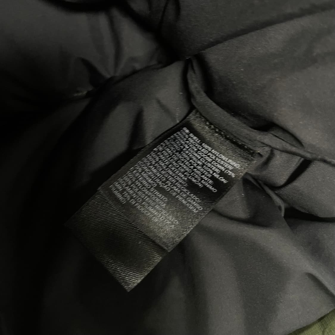 노스페이스 og 눕시 700 패딩 카키 상품이미지5