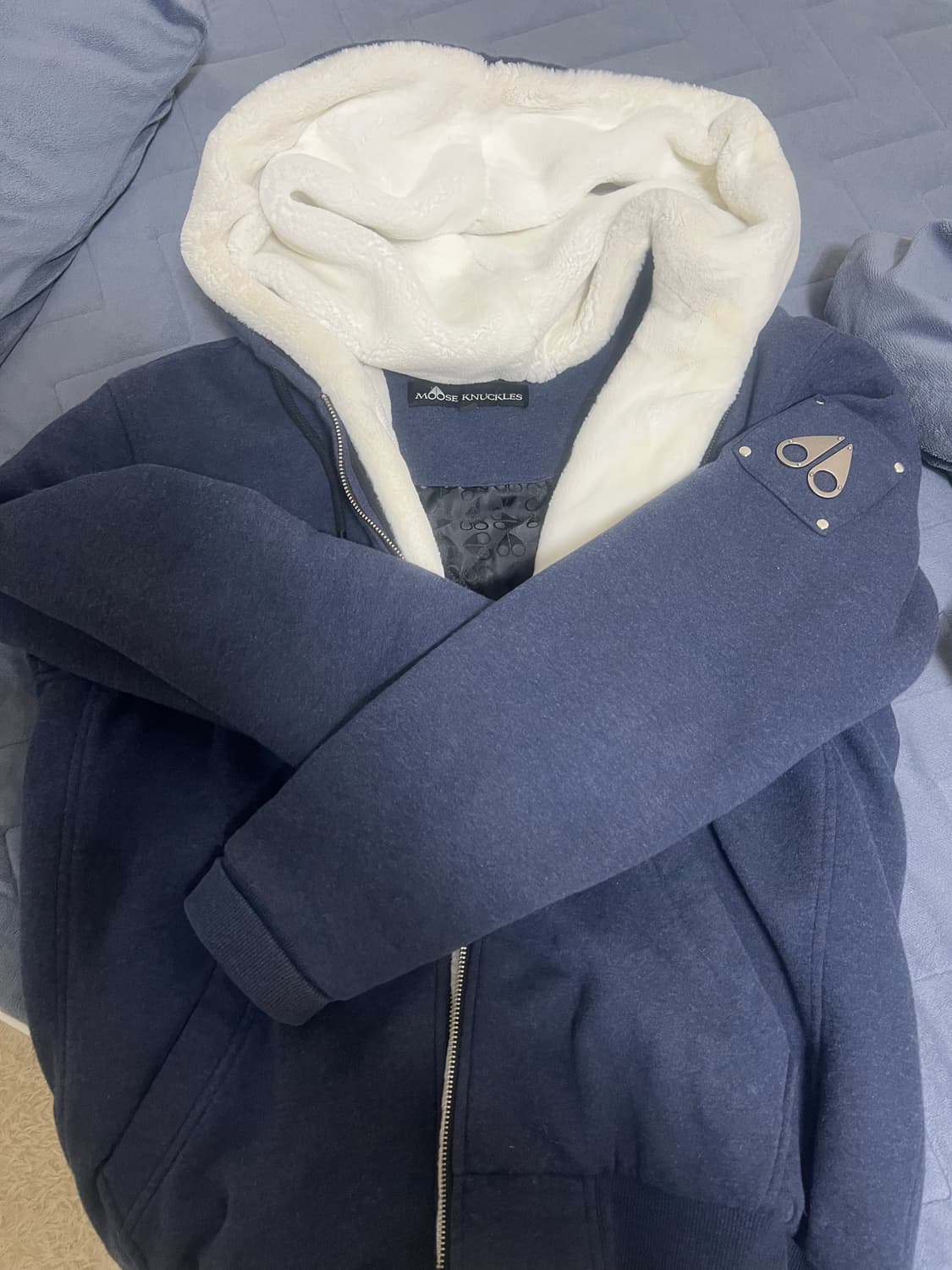 무스너클 버니스웨터 상품이미지1