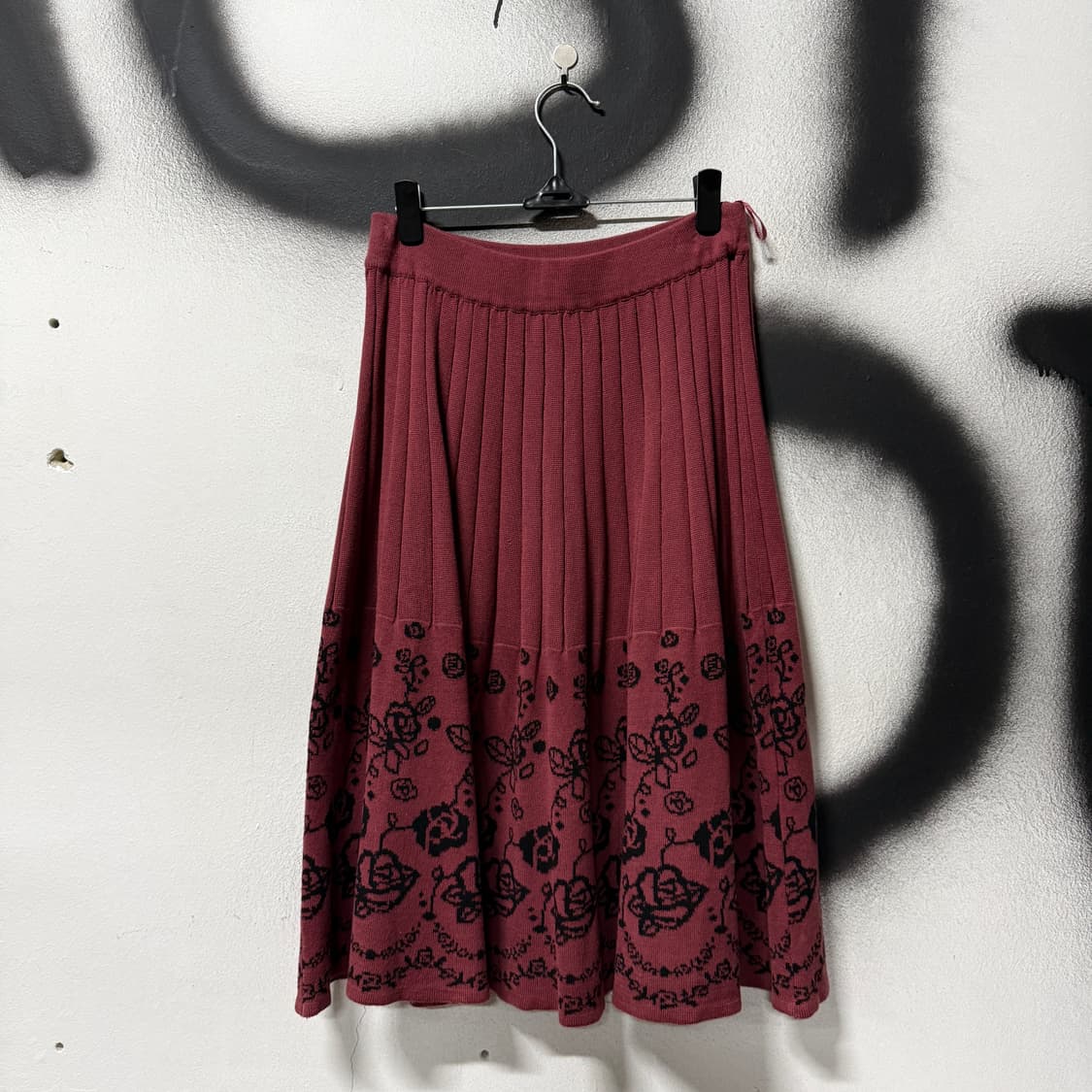 액시즈팜 오리엔탈 에스닉 패턴 플리츠 밴딩 미디 스커트 플럼 상품이미지2