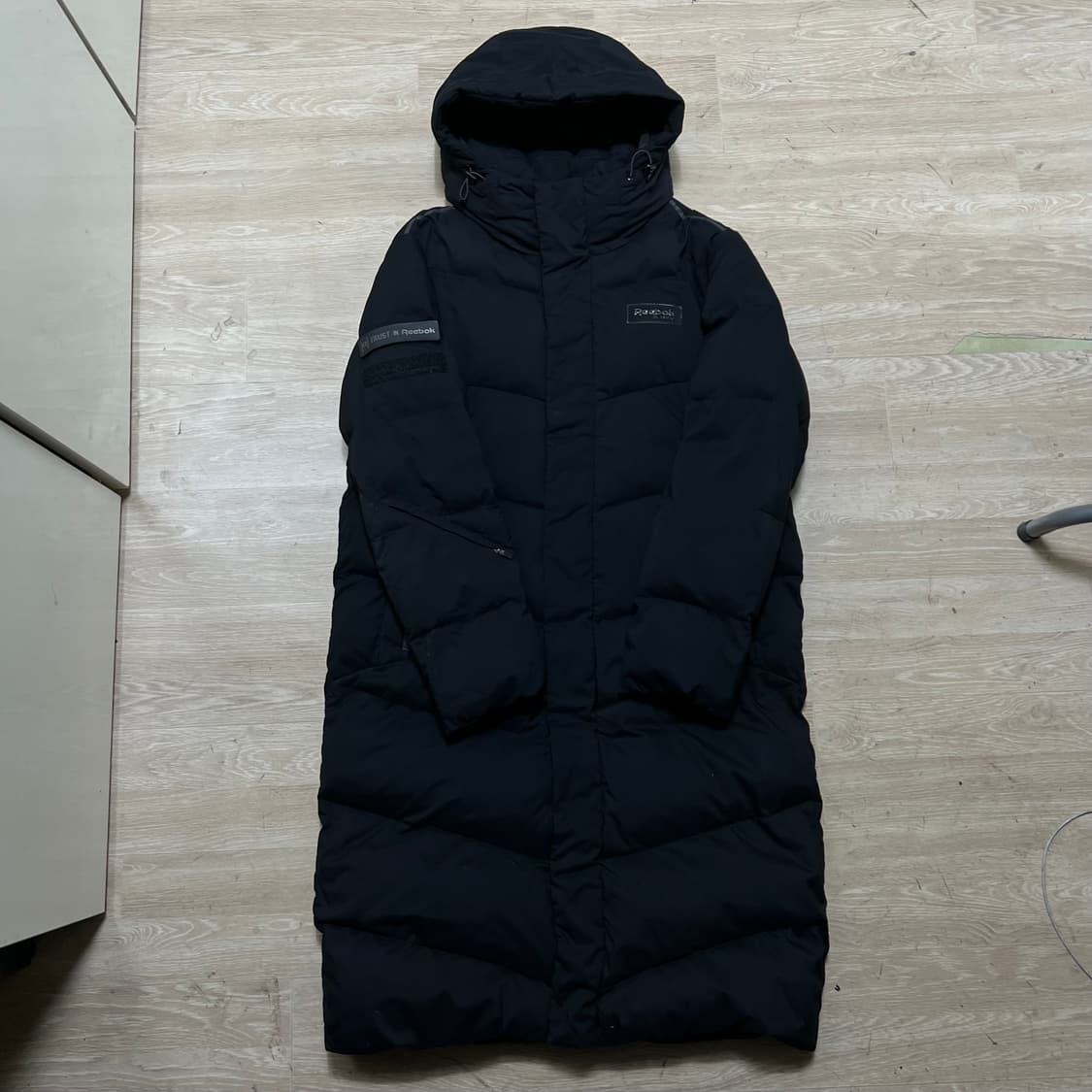 리복 클래식 와펜 로고 후드 롱패딩 점퍼 [블랙] M/95 상품이미지1
