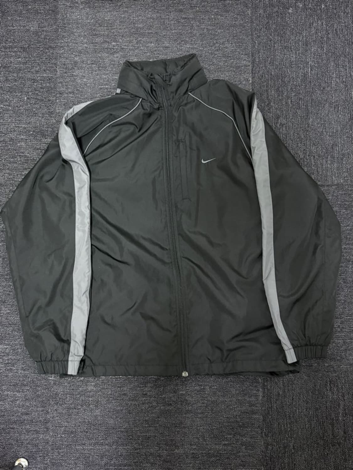 나이키 올드스쿨 블랙 바람막이 상품이미지1