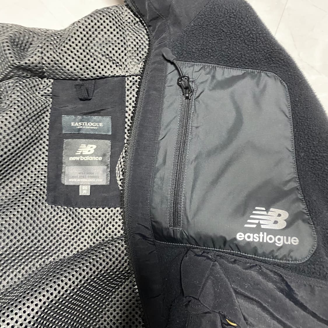 이스트로그 뉴발란스 후리스자켓 블랙 m 상품이미지3