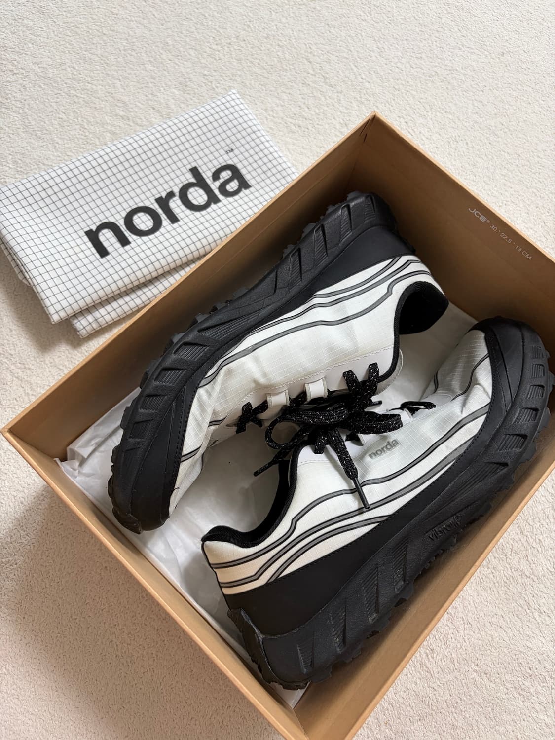 [280] 노다(NORDA) 신더 002 트레킹화 (알파인 화이트) 상품이미지1