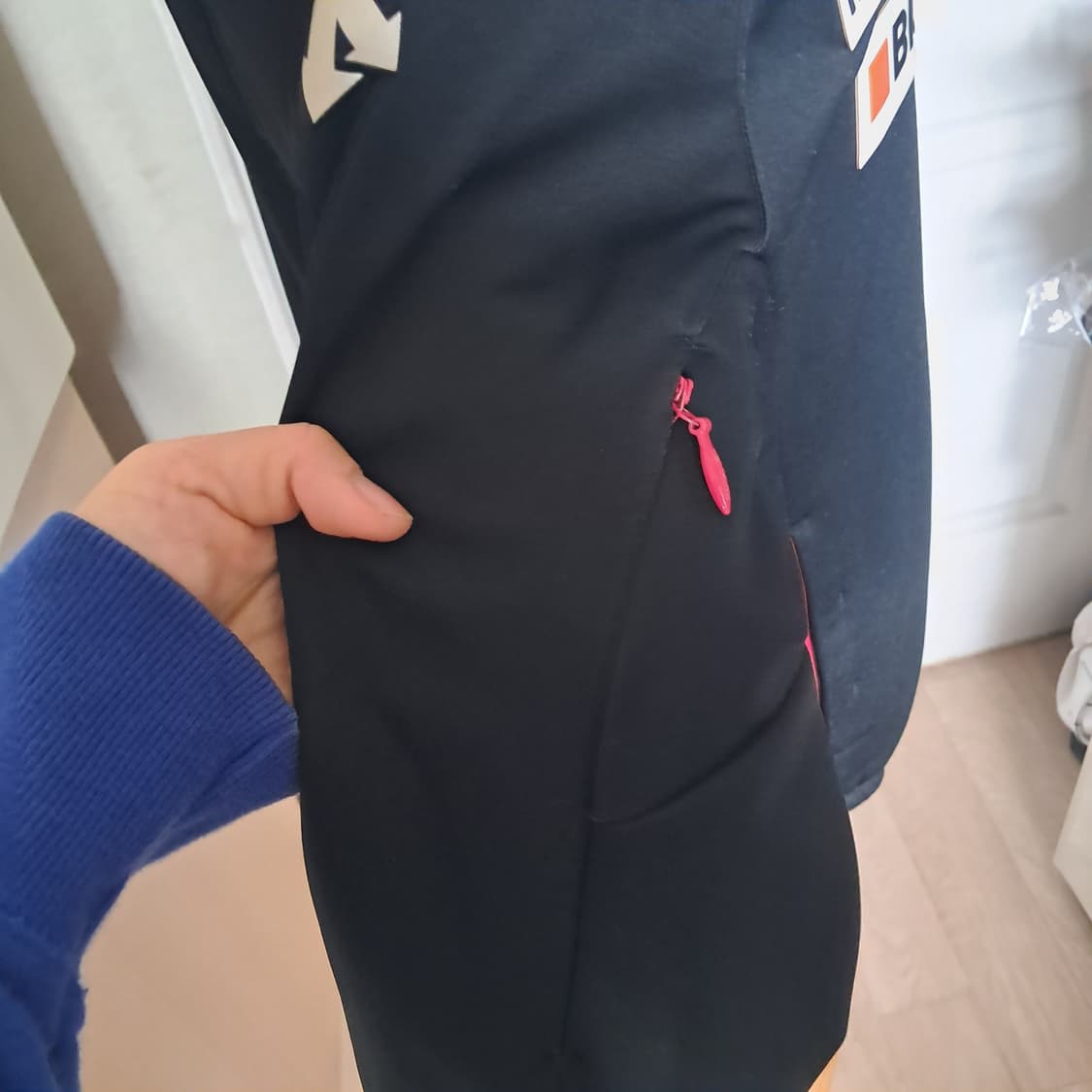 데상트 스위스 스키팀 점퍼 집업95(상태상급) 상품이미지7