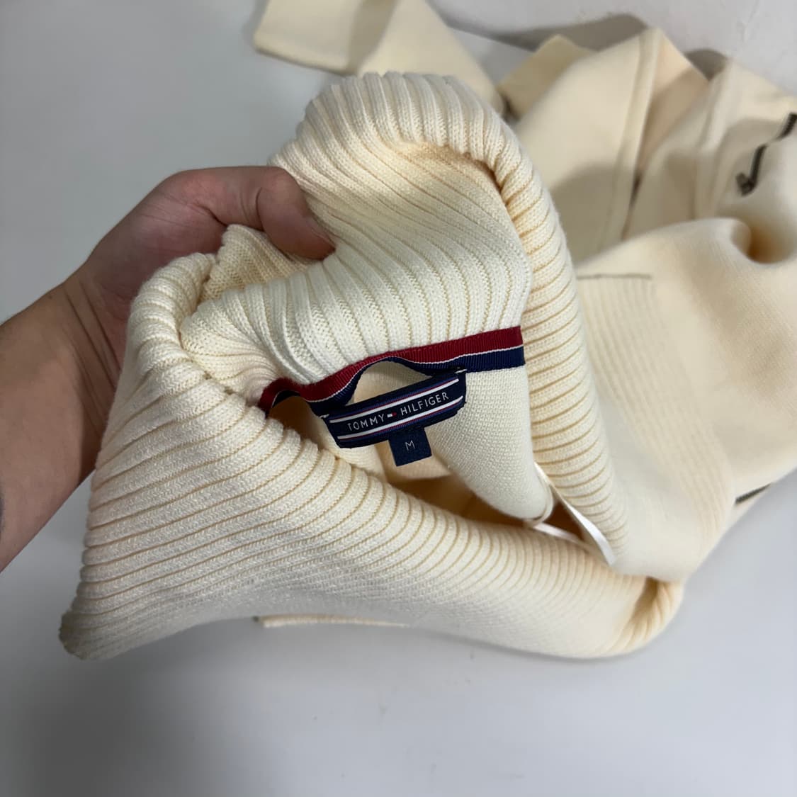 우먼M 타미힐피거 아이보리 오픈카라 니트집업 상품이미지4