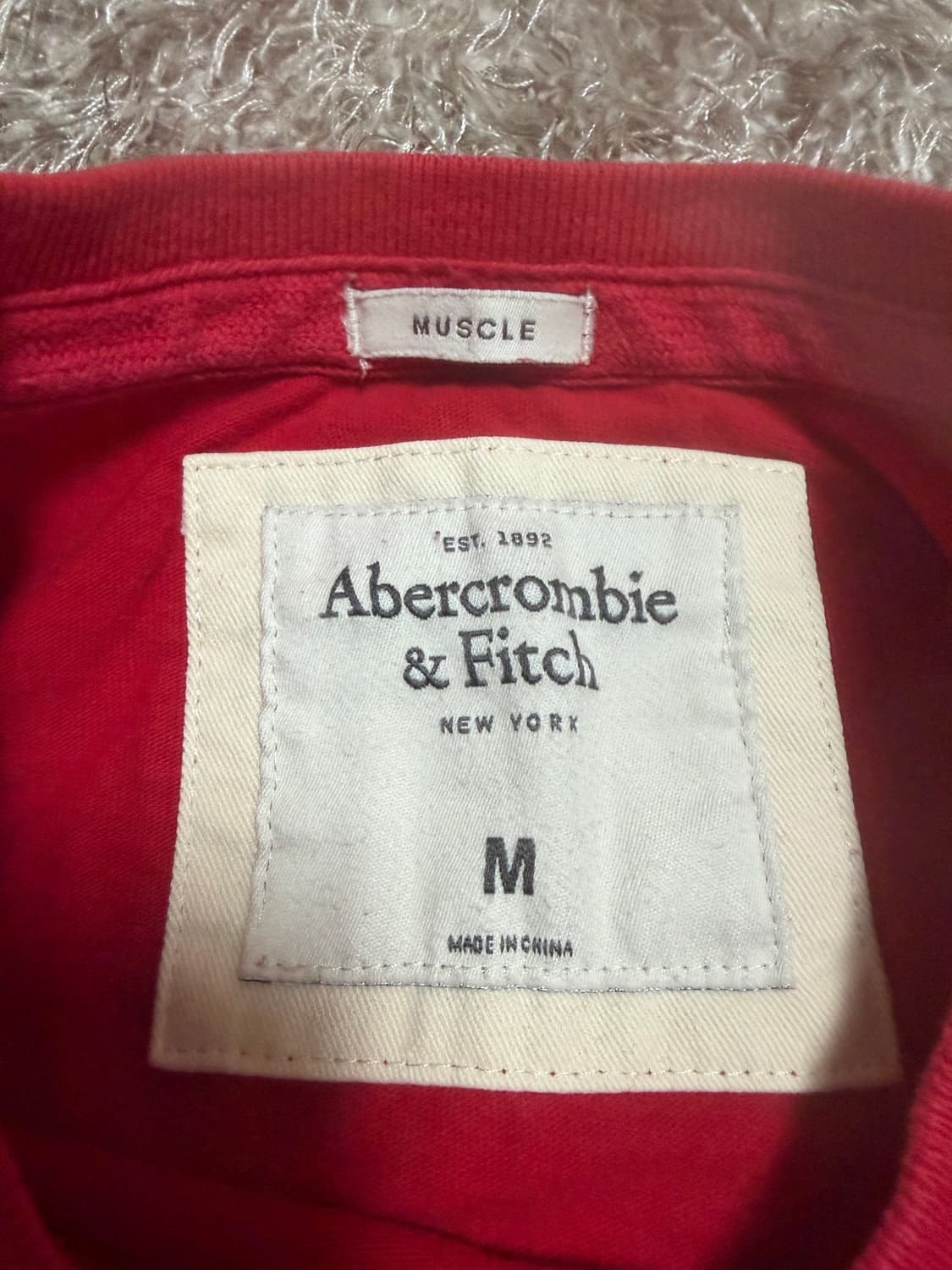[M] 아베크롬비앤피치 레드 반팔 티셔츠 상품이미지3