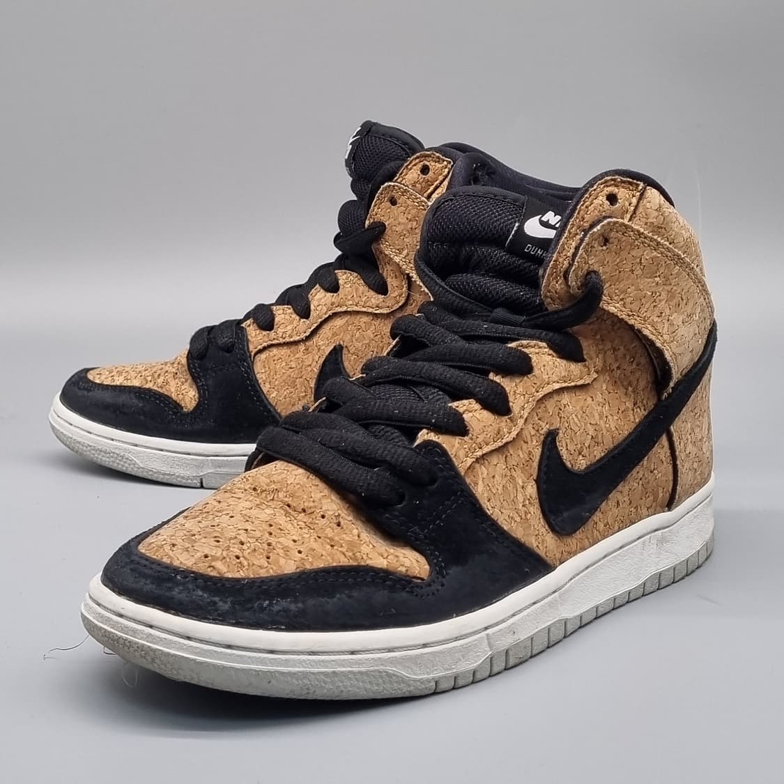 나이키 덩크 프리미엄sb 코르크 미드 240 상품이미지1