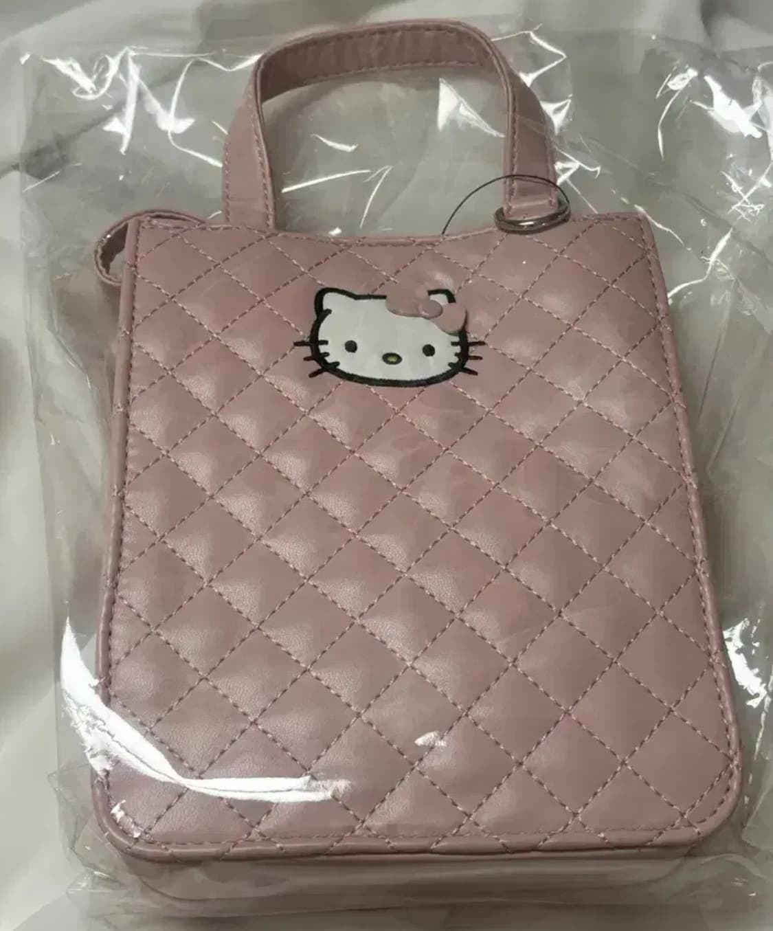 산리오 미퍼센트 로리즈팜 퀄팅 키티 미니백 가방 상품이미지1