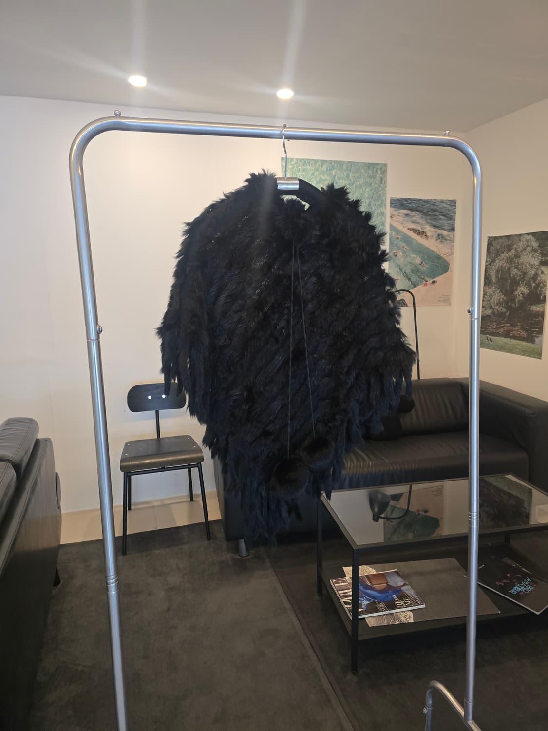 블랙레빗 방울숄 상품이미지1