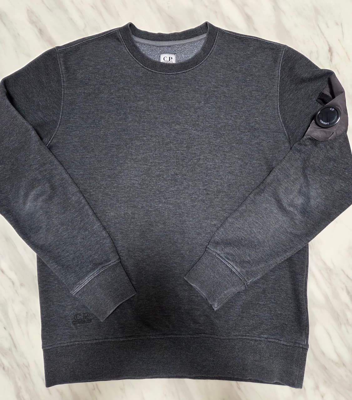 씨피컴퍼니 렌즈 크루넥 스웻 셔츠 상품이미지1