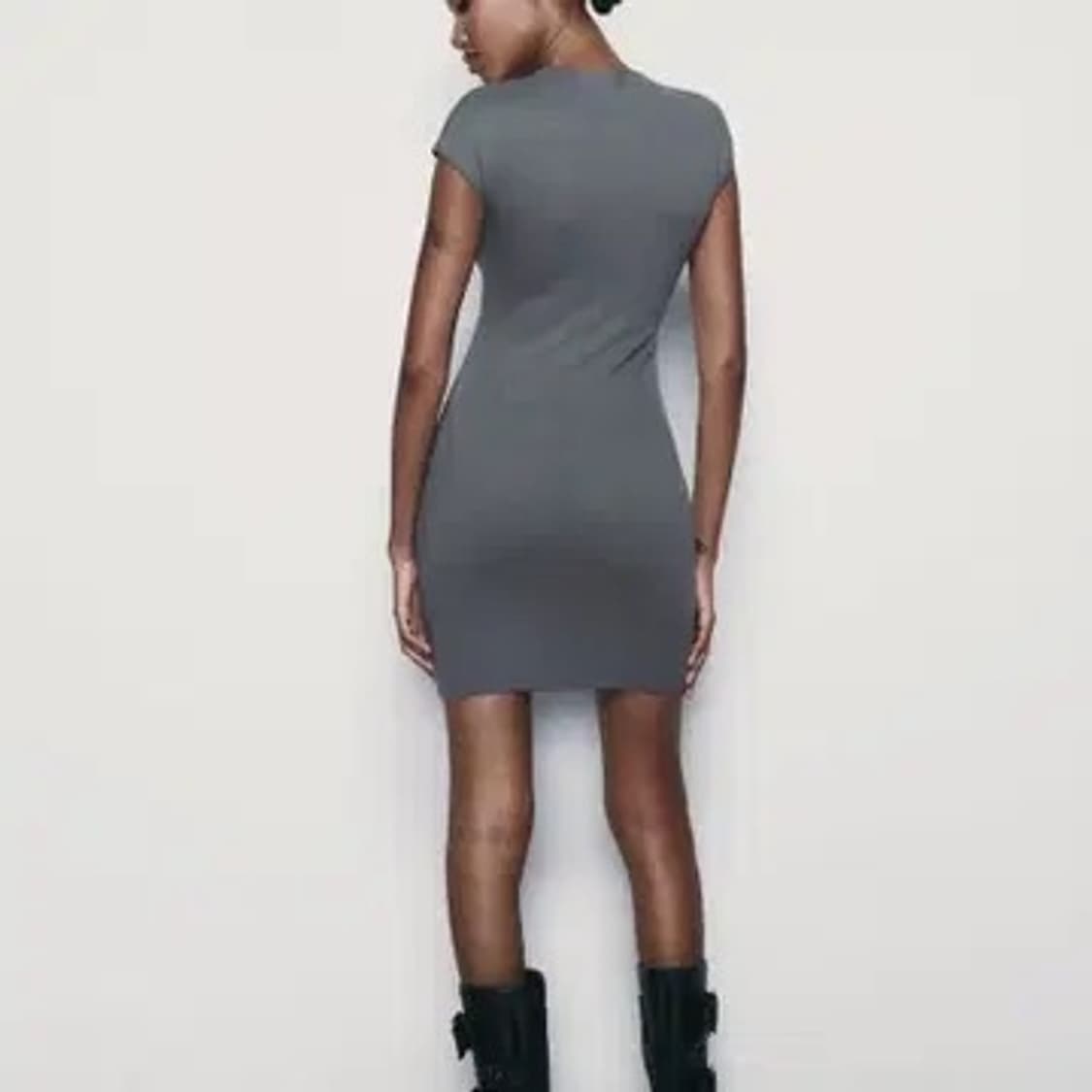 자라 스트레치 니트 원피스 있지 유나 원피스 상품이미지2