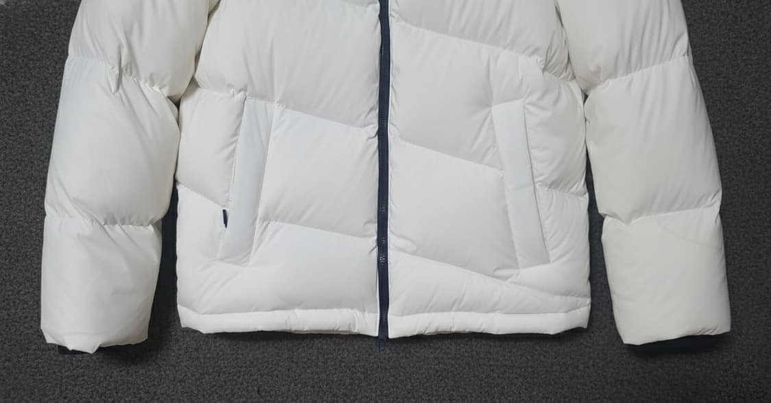 BEAN POLE 빈폴스포츠 흰색 덕다운 패딩 90사이즈 상품이미지5