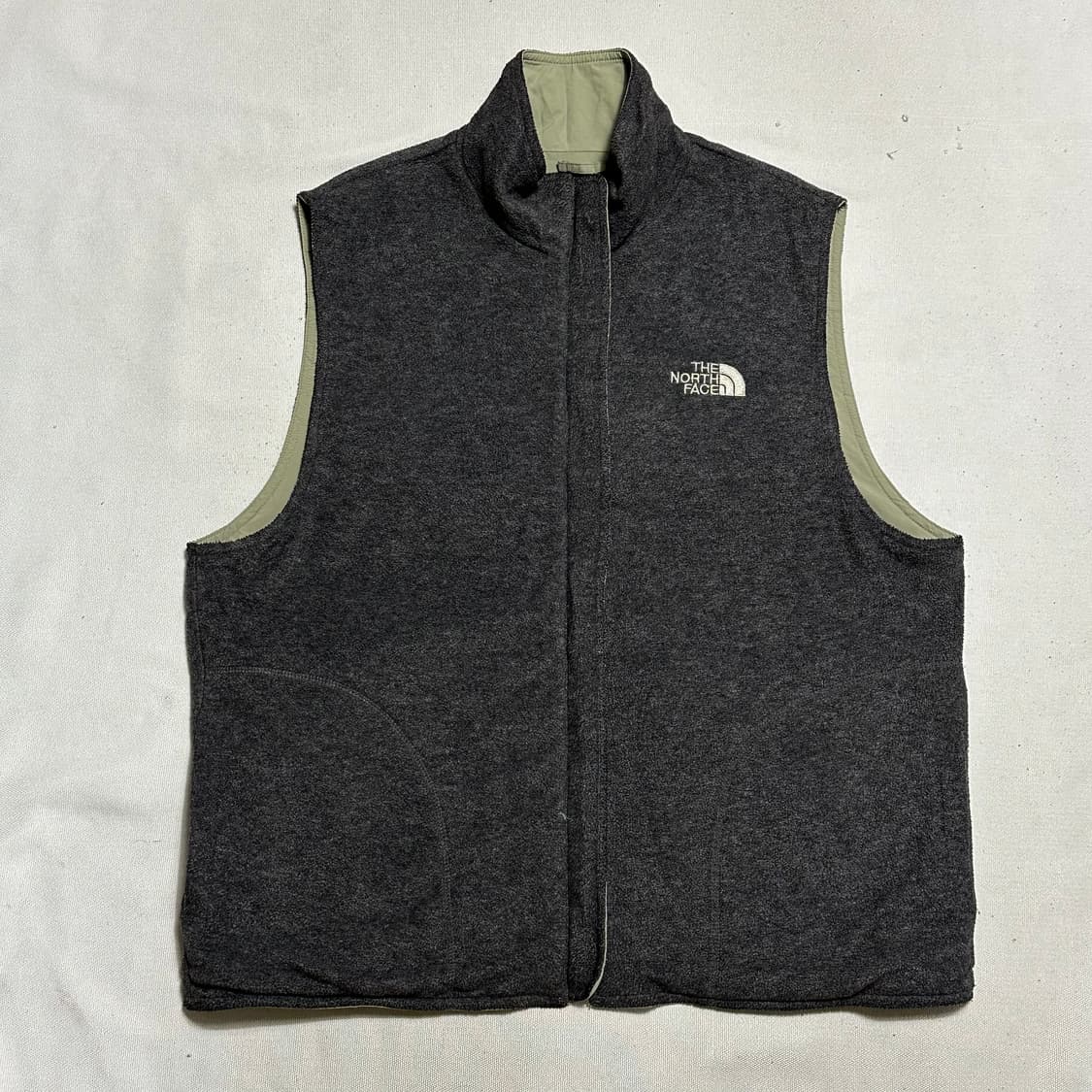 100 노스페이스 그레이 플리스 리버시블 베스트 상품이미지4