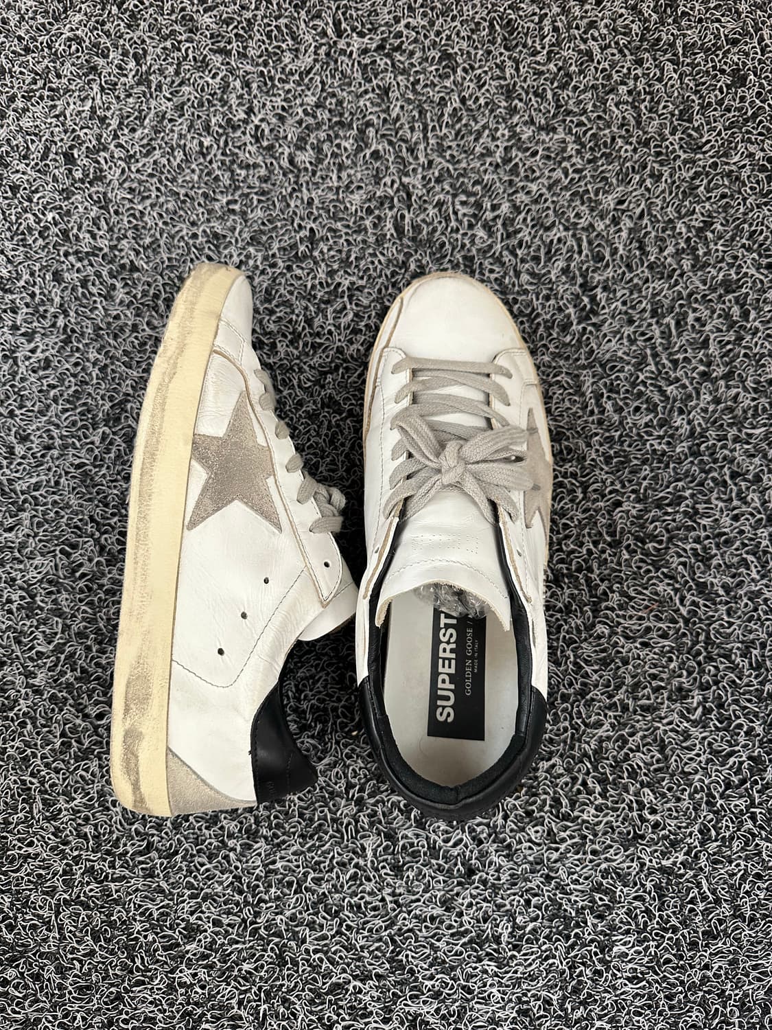 골든구스 슈퍼스타 스니커즈 40사이즈 260mm 상품이미지3