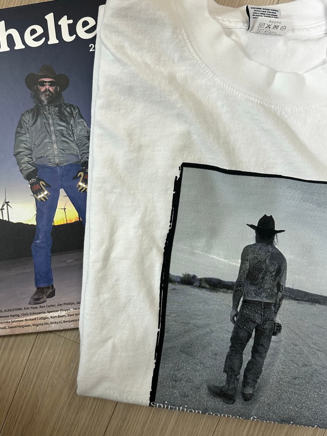 퍽트 티셔츠 및 쉘터 책 상품이미지1