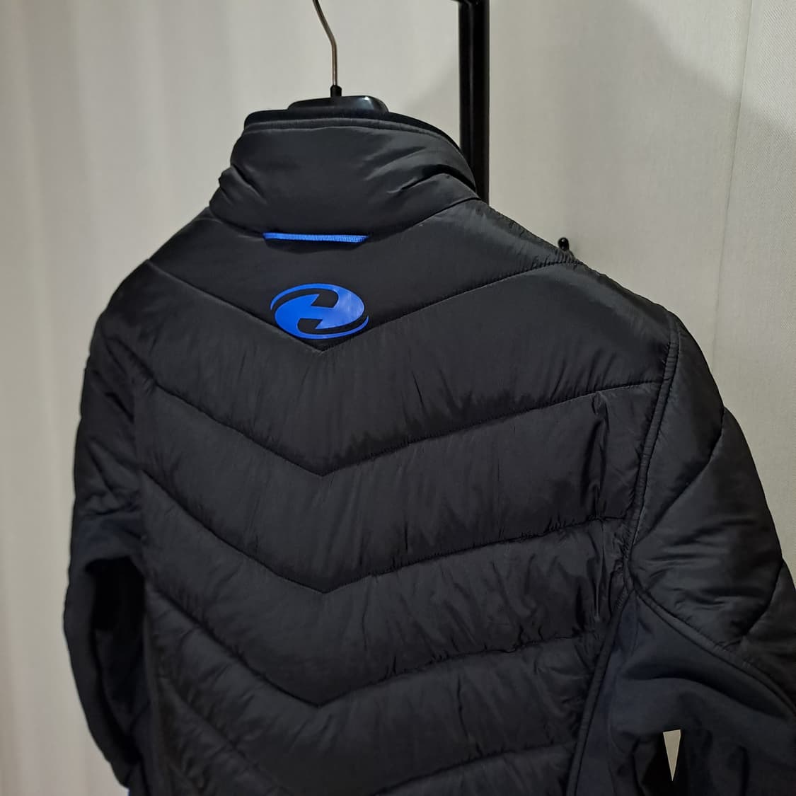 (새상품급) HOLD 경량 패딩 자켓 M B292 상품이미지6