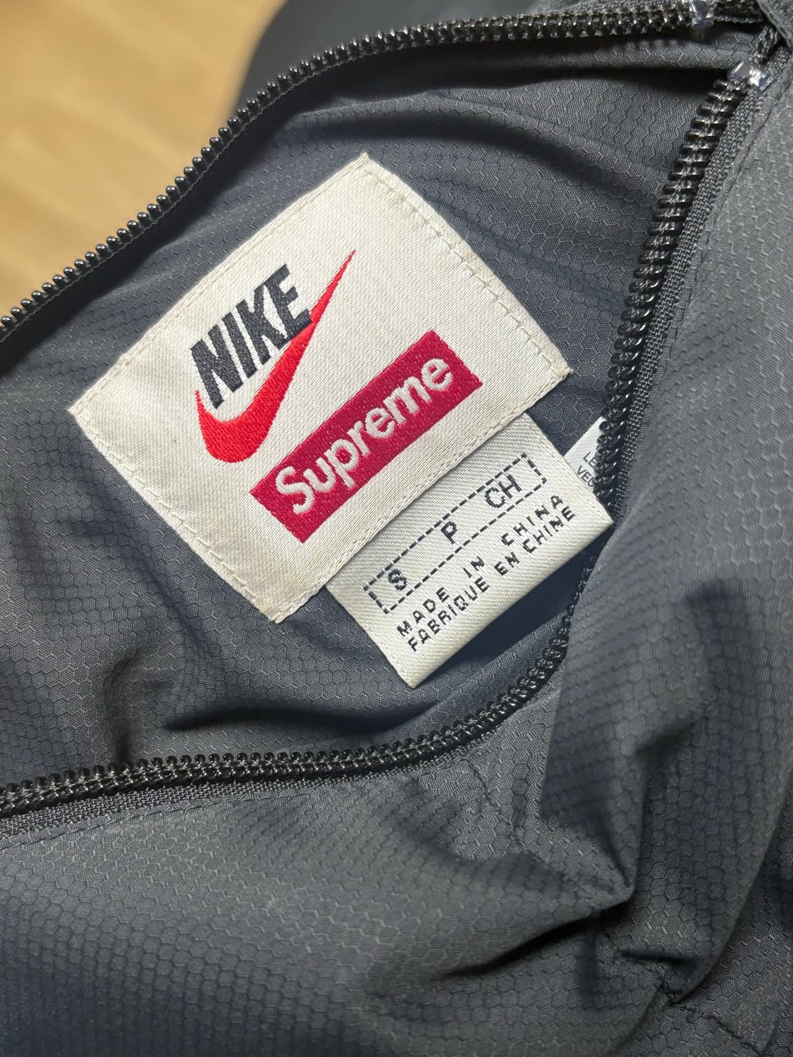 슈프림 나이키 리버시블패딩 상품이미지3
