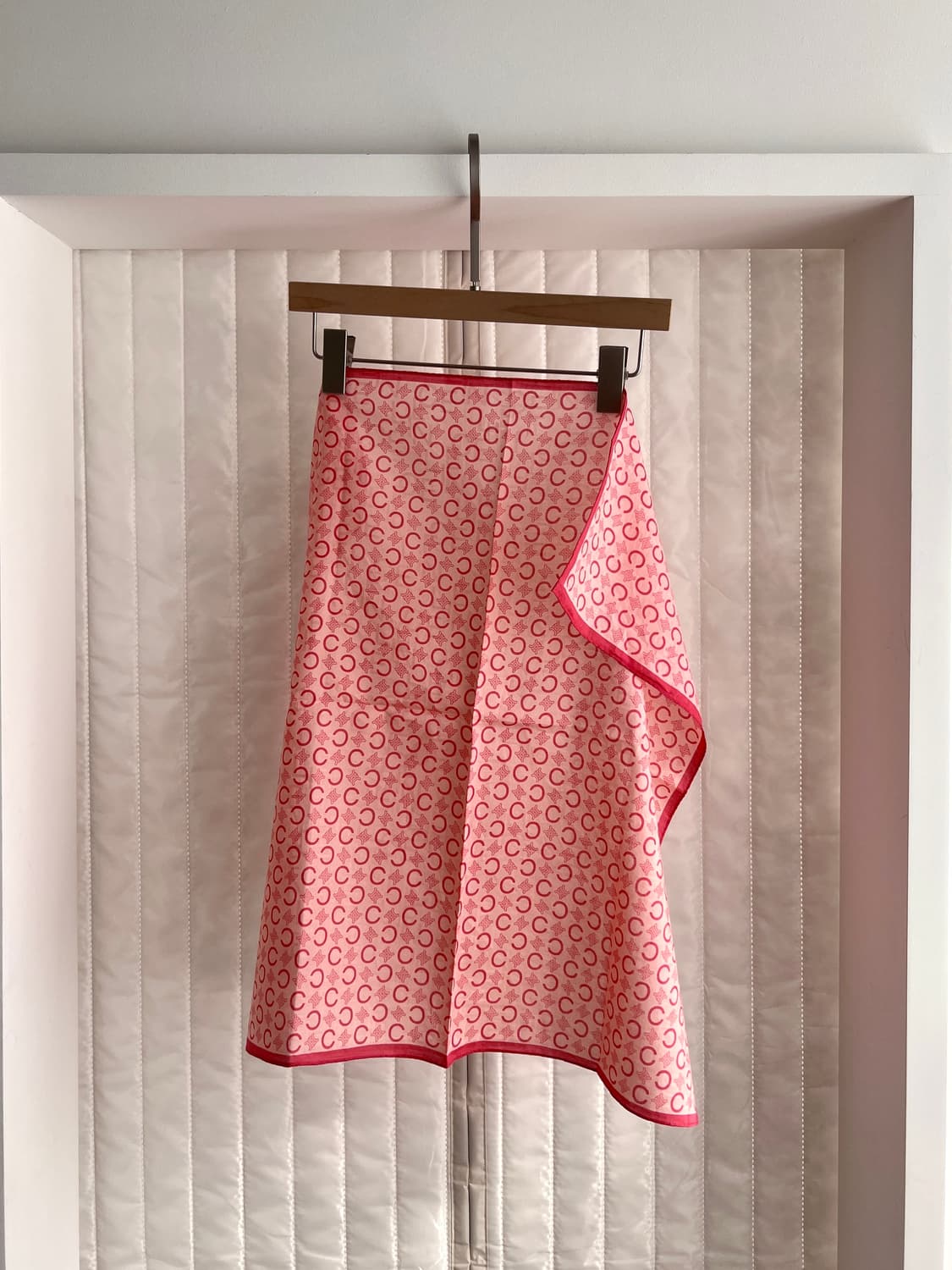 셀린느 핑크 모노그램 코튼 스카프 상품이미지1