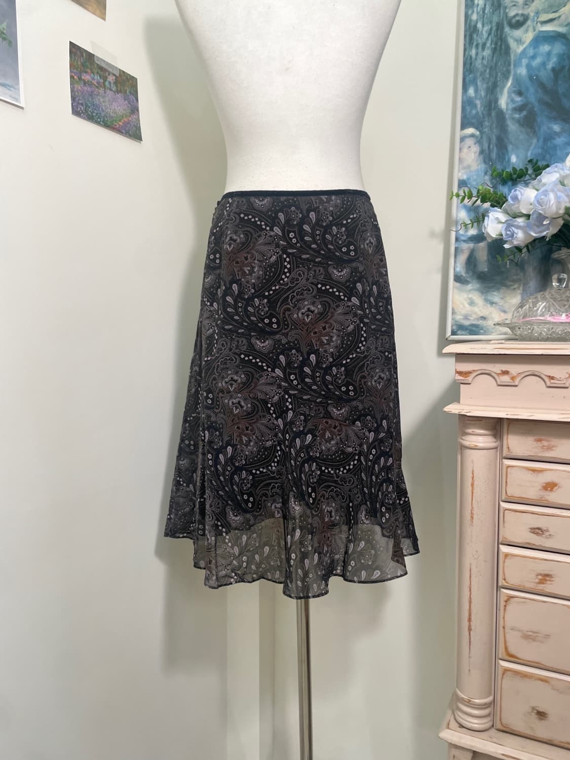 black lavender pasley ruffle point midi 상품이미지4