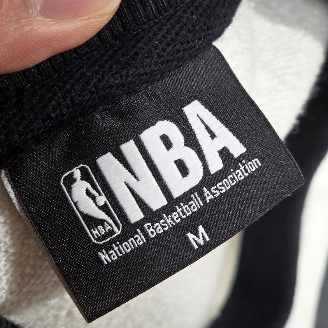 NBA 블랙 화이트 배색 맨투맨 상품이미지7